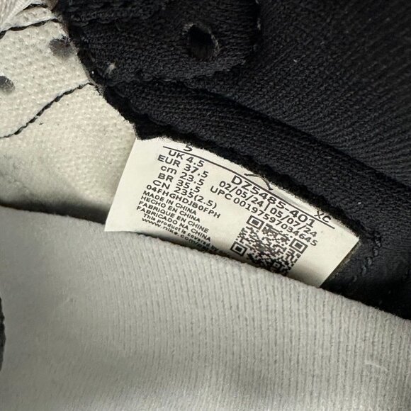 Jordan 1 Retro High OG Midnight Navy Shoes DZ5485-401 Mens 5 / Womens 6.5 - Picture 9 of 10